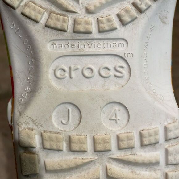 CROCS x Trix Classic Clog Shoe Unisex Size J4 and Womens 6 Limited Edition - Picture 2 of 13